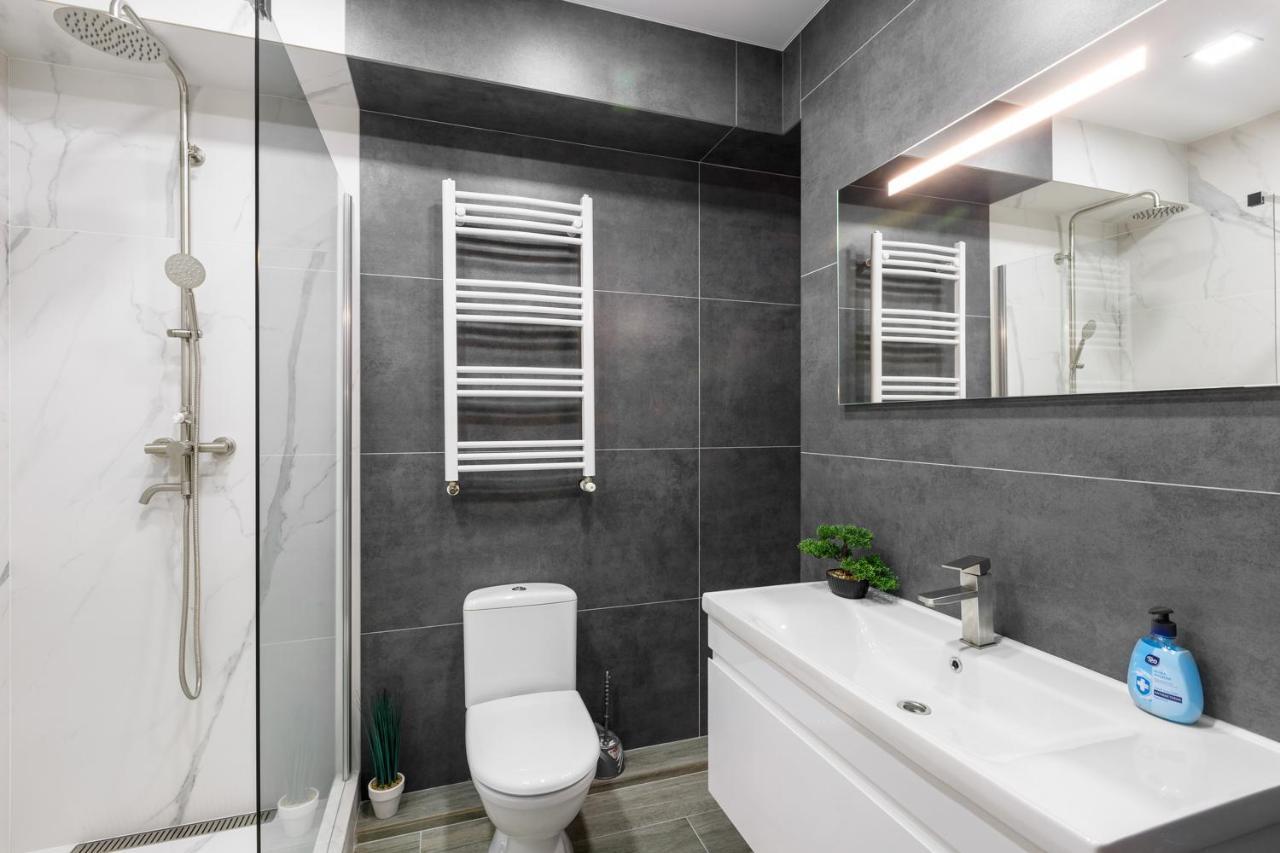 City Center. Panoramic Windows. Fireplace. Chisinau Exterior photo